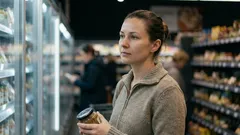 Nestará se o sebe — jeden den bez make-upu, který se protáhl na roky